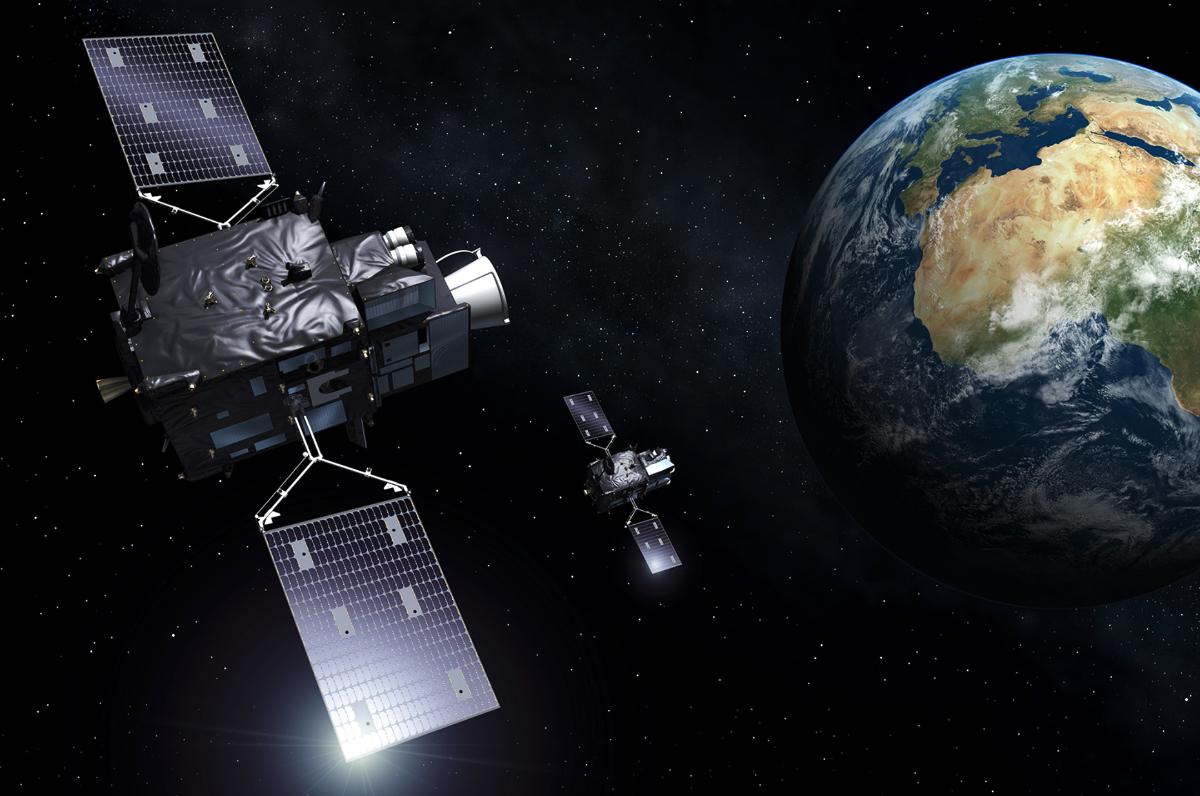 Meteosat-12 satelliit ja Maa